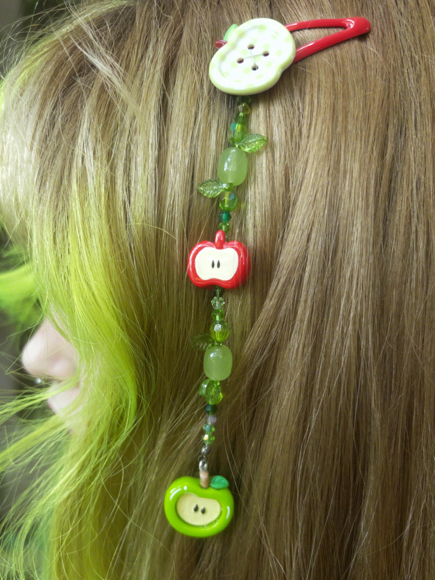 🍏 Apple Garden Clips