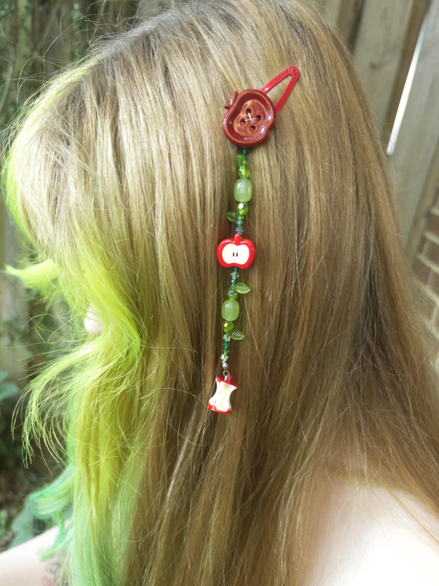 🍎 Sweet Apple Hair Clips