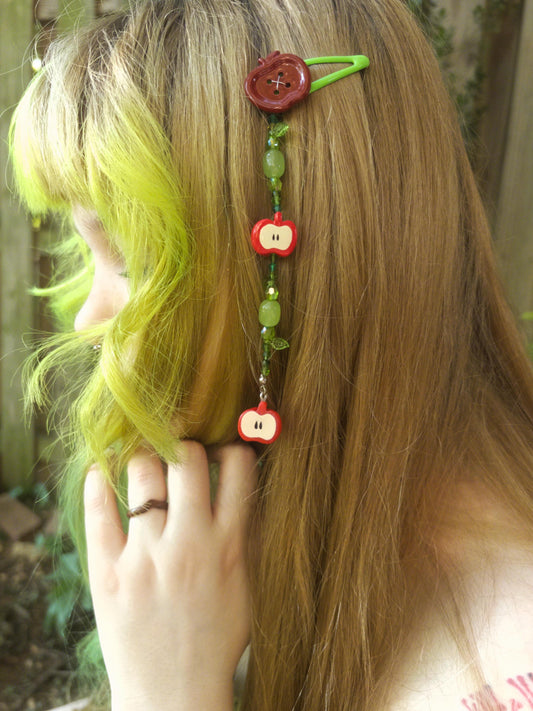 🍎‧₊˚♪ 𝄞₊˚⊹🐛🐛